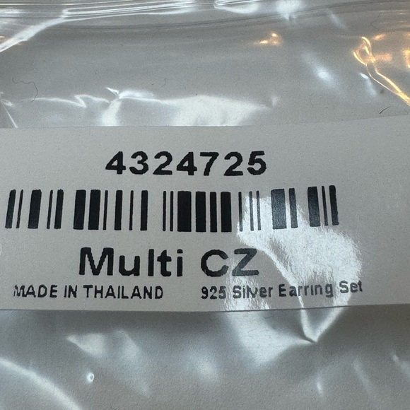 3 pairs of CZ Earrings in 925 Silver - Picture 5 of 5